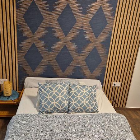 וסס 2 Rooms Retro Guesthouse In A Silent Garden מראה חיצוני תמונה