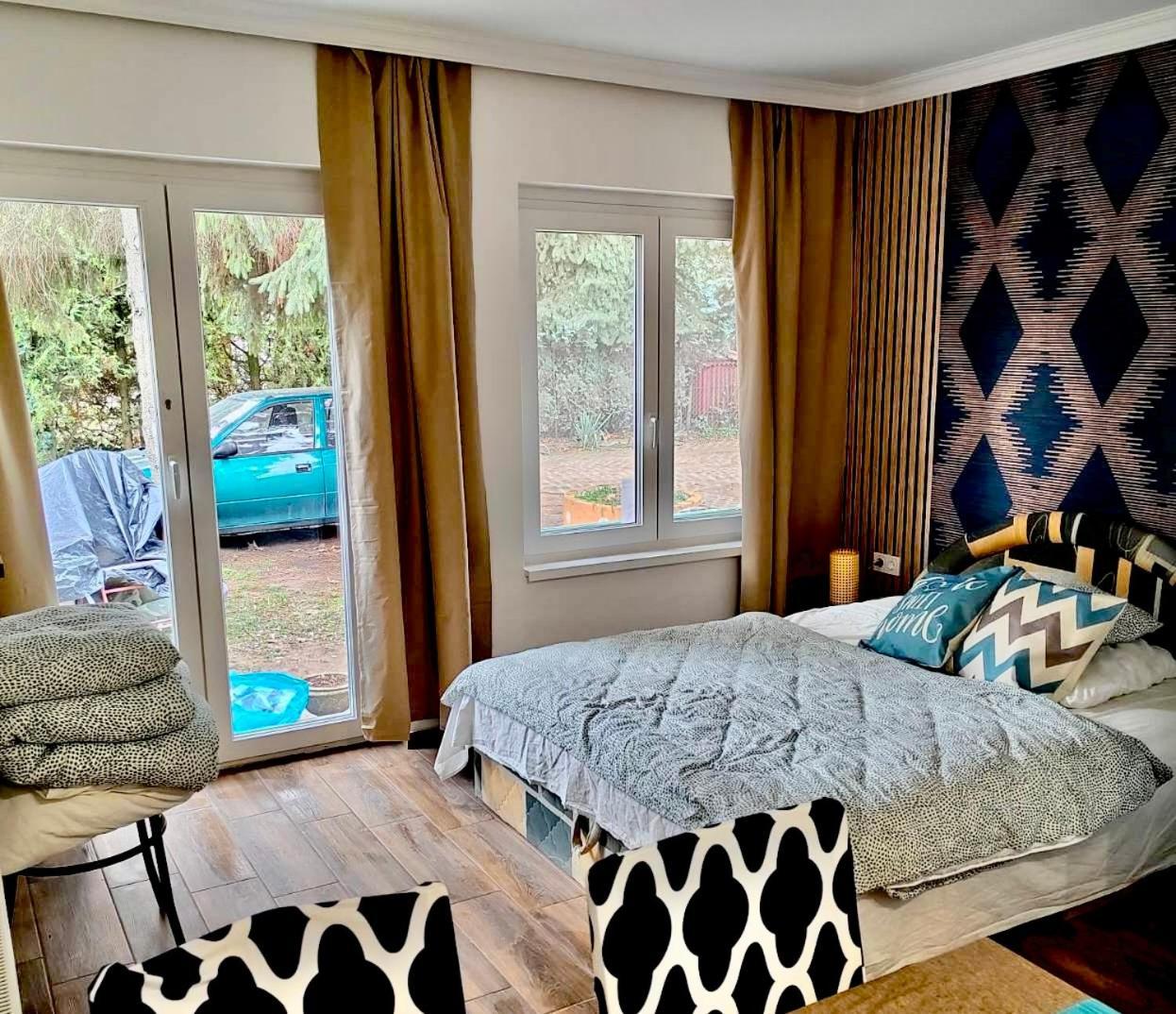 וסס 2 Rooms Retro Guesthouse In A Silent Garden מראה חיצוני תמונה